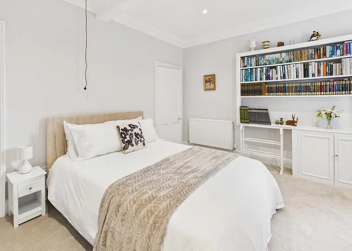 Host&stay - Thorneville House *