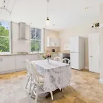 Host & - Thorneville House